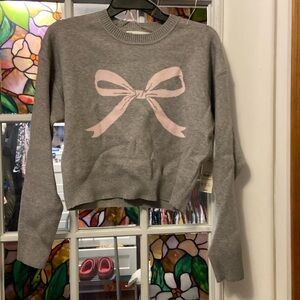 NWT no boundaries sweater gray with pink bow